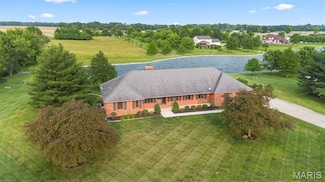 5052 Kraft Rd, Freeburg, IL 62243