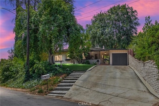 1872 Arroyo Dr, Riverside, CA 92506