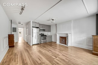 22 Arlington Place Unit 1, Brooklyn, NY 11216