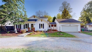 905 Old Winston Rd, High Point, NC 27265