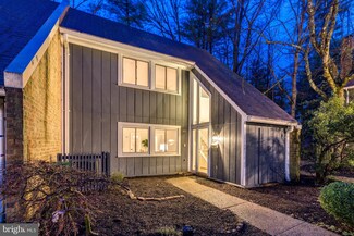 1470 Greenmont Ct, Reston, VA 20190