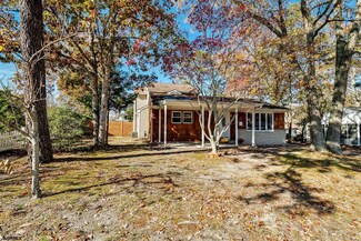 4 Nassau Rd, Somers Point, NJ 08244