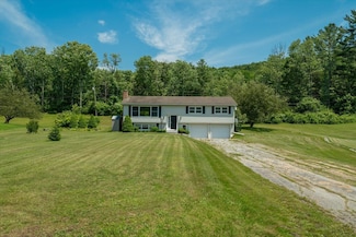 125 Deerfield Dr, Wallingford, VT 05773