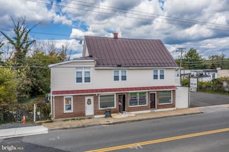 8414 W Main St Unit 4, Marshall, VA 20115