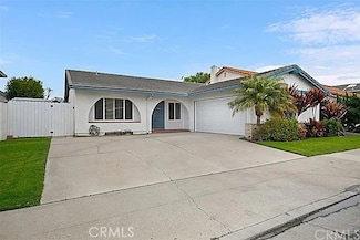 9561 Rockpoint Dr, Huntington Beach, CA 92646