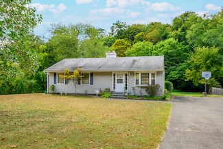 20 Jackson Dr, Danbury, CT 06811