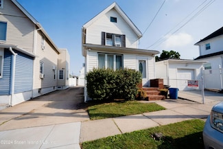 9 Westbrook Ave, Staten Island, NY 10303