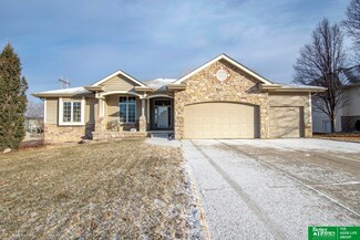 15142 Taylor St, Omaha, NE 68116