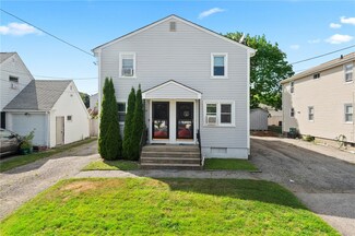 26 Nickerson St, Cranston, RI 02910