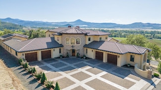766 Meridian Rd, Eagle Point, OR 97524