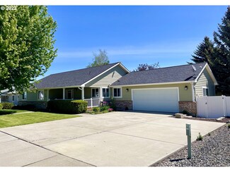950 Elkhorn Dr, Baker City, OR 97814