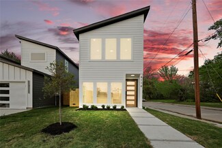6114 Carlton Garrett St, Dallas, TX 75215