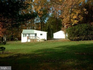 2477 Harmonyville Rd, Elverson, PA 19520