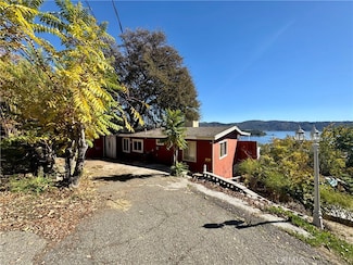 11633 Lakeview Dr, Clearlake Oaks, CA 95423