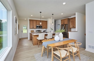 1044 NW Macarthur Ln, Waukee, IA 50263