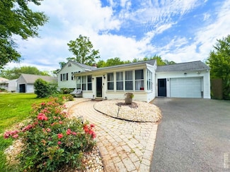 860 Suffield St, Suffield, CT 06078