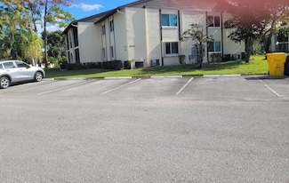 3530 Lazy Pine Way Unit D-1, Greenacres, FL 33463