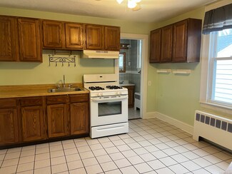 29 Englewood Ave, West Hartford, CT 06110