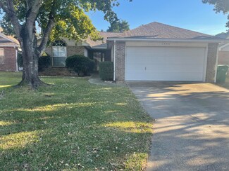 1908 Summer Hills Ln, Fort Walton Beach, FL 32547
