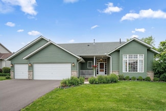 4562 Hummingbird Trail NE, Prior Lake, MN 55372