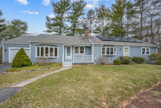 154 Rolling Hitch Rd, Centerville, MA 02632