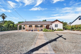 9711 Helen Ave, Sunland, CA 91040