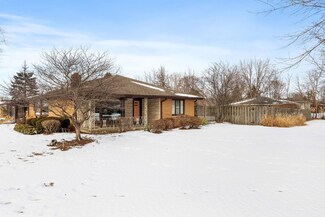23710 W Ash St, Plainfield, IL 60544