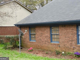 5272 Ridge Forest Dr, Stone Mountain, GA 30083