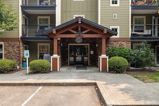 690 32nd St Unit B207, Bellingham, WA 98225