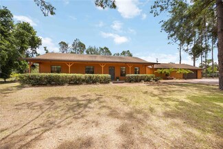 5204 24th Ave E, Palmetto, FL 34221