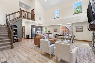 175 Short, Hollister, MO 65672