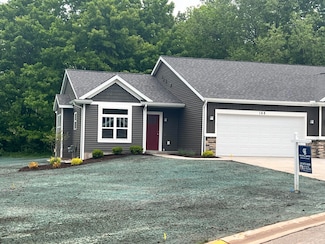 168 Creek Dr, Hart, MI 49420