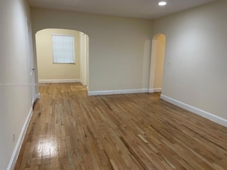 815 W 40th St Unit 4, Miami Beach, FL 33140