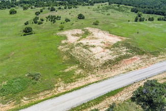 316 Kilkenny Rd, Poolville, TX 76487