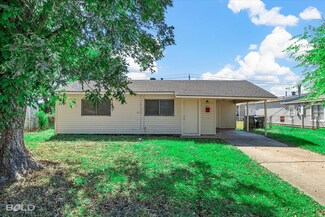 1628 Oriole St, Bossier City, LA 71112