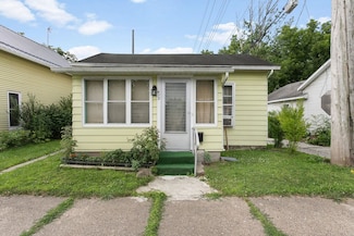 412 Queen St, Goshen, IN 46528