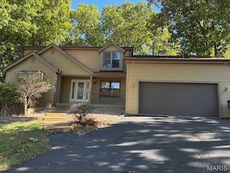 1599 Paradise Valley Dr, High Ridge, MO 63049