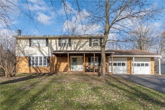 115 Florendin Dr, Henrietta, NY 14467
