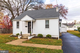 2133 Maple Ave, Croydon, PA 19021