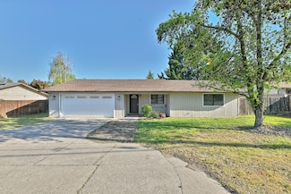 2429 E Barnett Rd, Medford, OR 97504