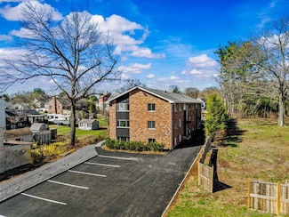 98 Carlton St Unit 103, New Britain, CT 06053