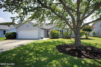 604 Brook St, Morehead City, NC 28557