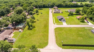 416 W 7th St, Dewey, OK 74029