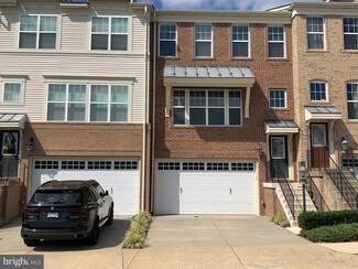 25351 Sackwheat Square, Chantilly, VA 20152