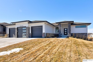 10210 S 188th St, Omaha, NE 68136