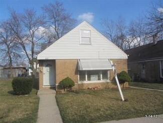 829 S 14th Ave, Maywood, IL 60153
