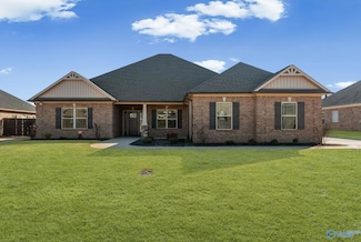 17298 Stonegate Dr, Athens, AL 35613