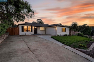 2412 Alamo St, Pinole, CA 94564