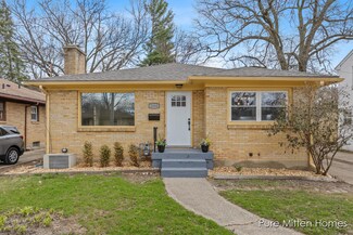 2564 Raymond Ave SE, Grand Rapids, MI 49507