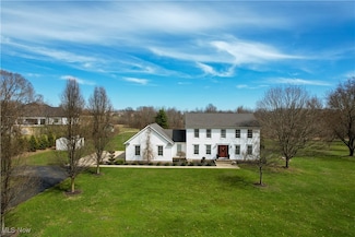 7285 S Raccoon Rd, Canfield, OH 44406